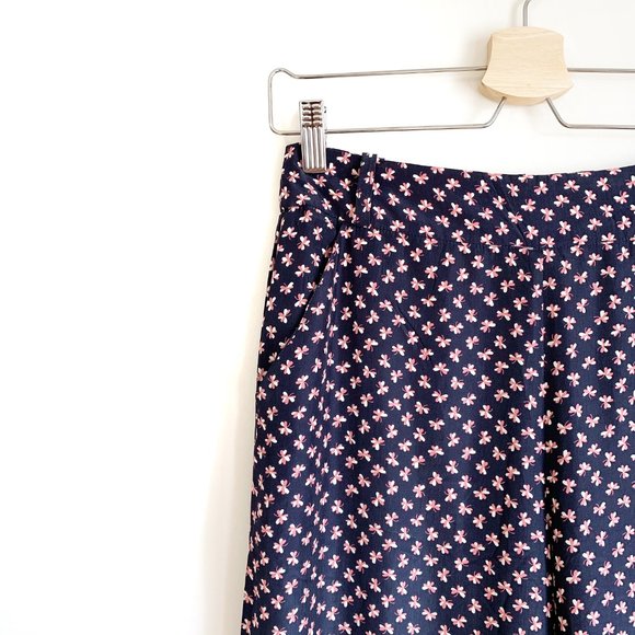 Forever 21 | Pattern Wide legged Pants - Picture 4 of 7